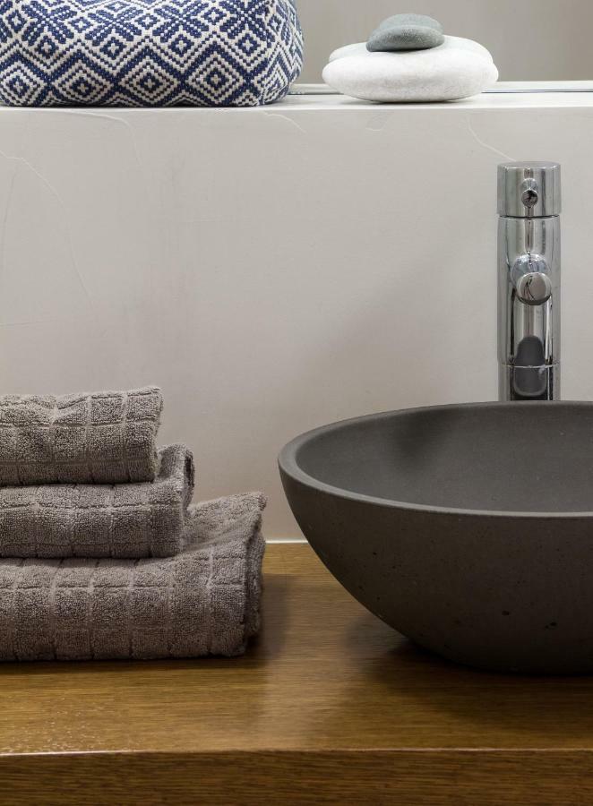 Unique Semi-Basement Stay At The Foot Of The Acropolis Atena Exterior foto