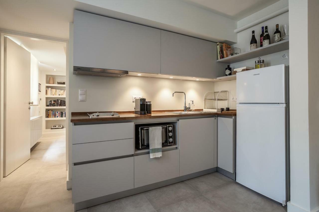 Unique Semi-Basement Stay At The Foot Of The Acropolis Atena Exterior foto