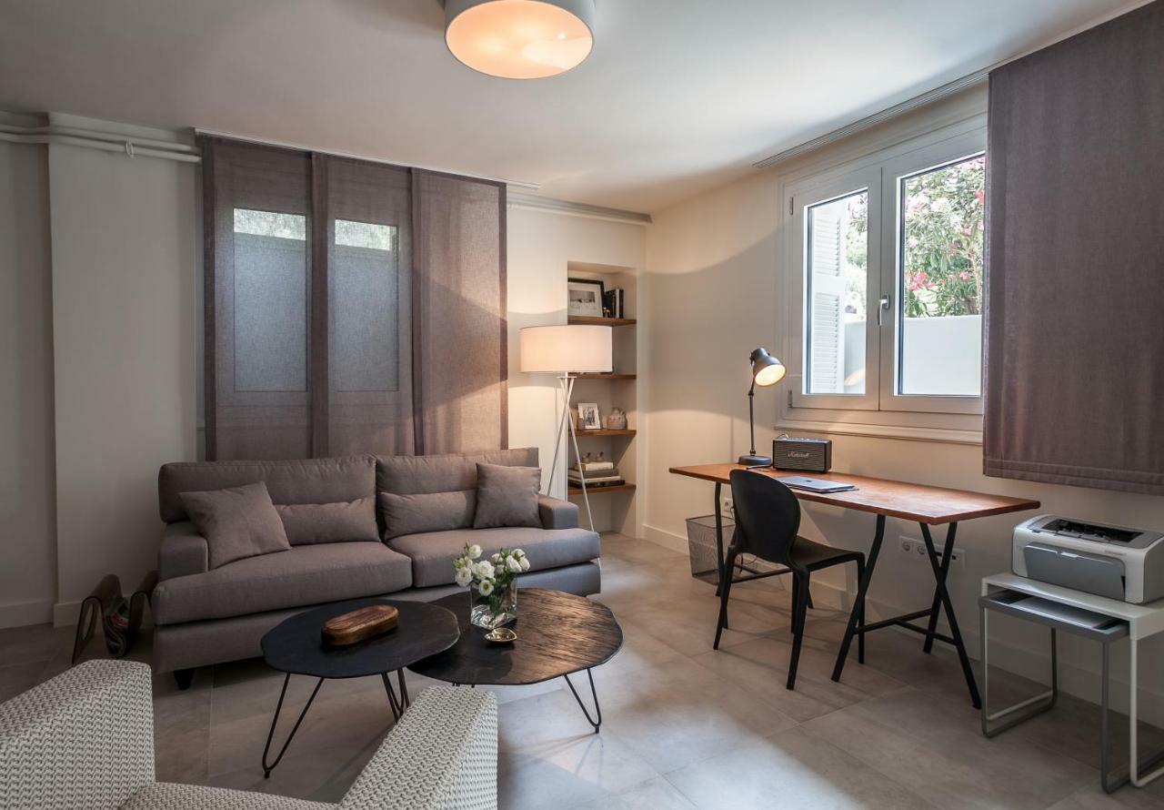Unique Semi-Basement Stay At The Foot Of The Acropolis Atena Exterior foto
